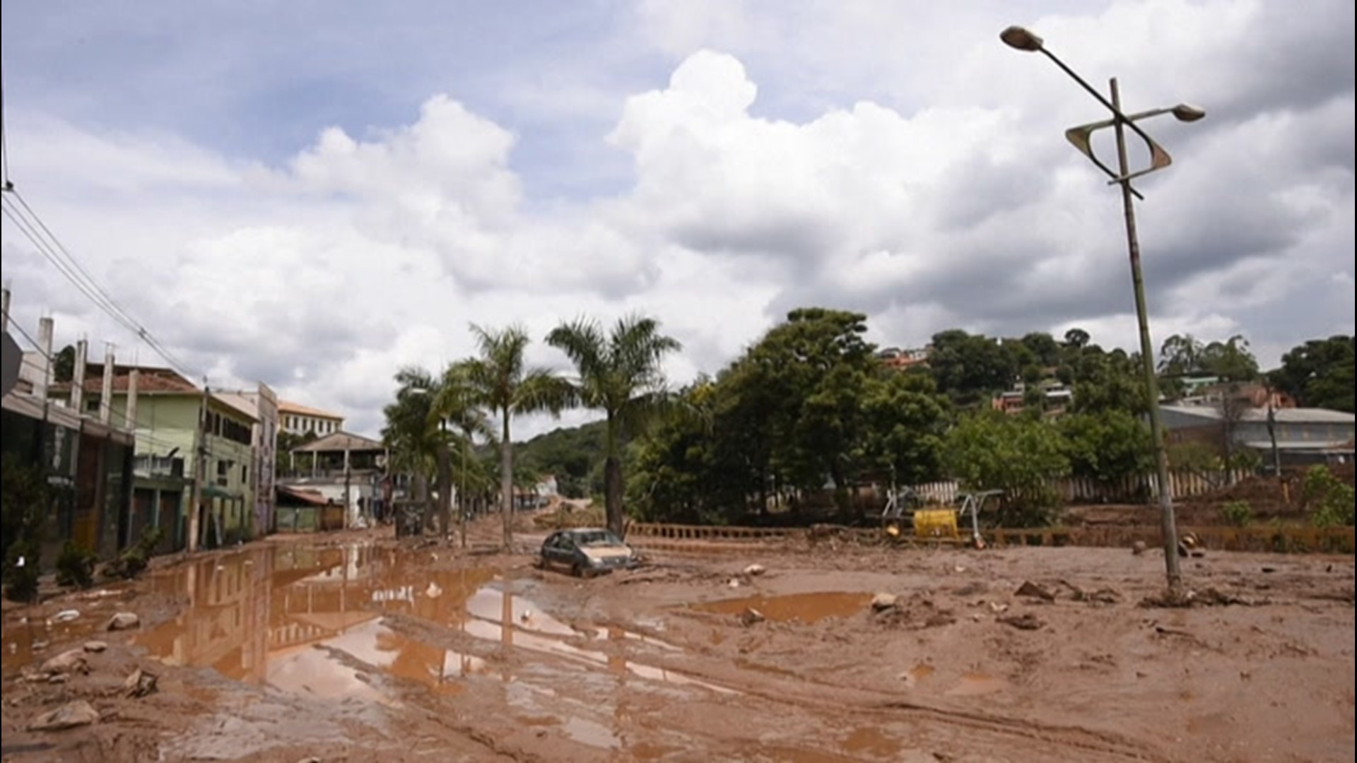 At least 44 people are dead after powerful storms lashed southeastern Brazil on Jan. 26. In Belo Horizonte, the Das Velhas River overflowed its banks and a landslide caused damage to homes.