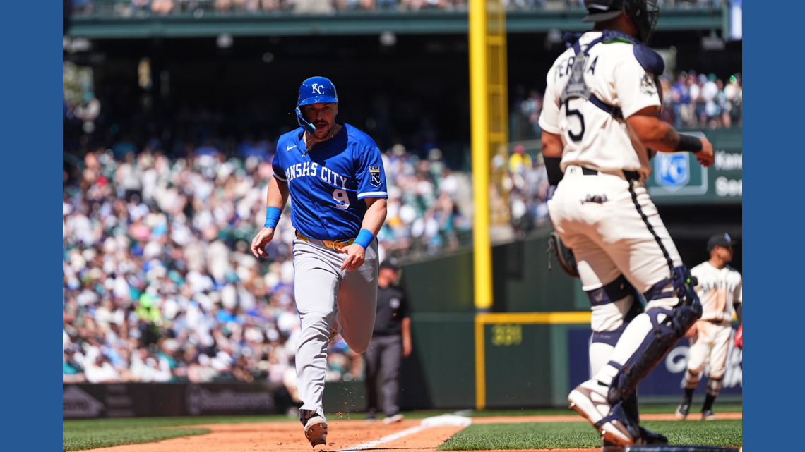 Vinnie Pasquantino scored the go-ahead run in a three-run fourth inning and the Kansas City Royals held the Seattle Mariners to just four hits for a 4-1 win.