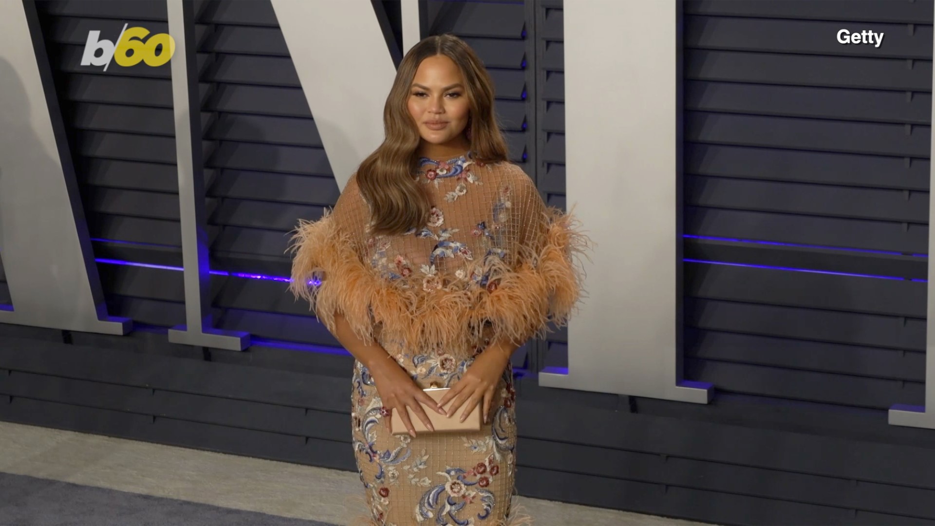 Chrissy Teigen John Legend Announce Baby In Wild Music Video King5 Com