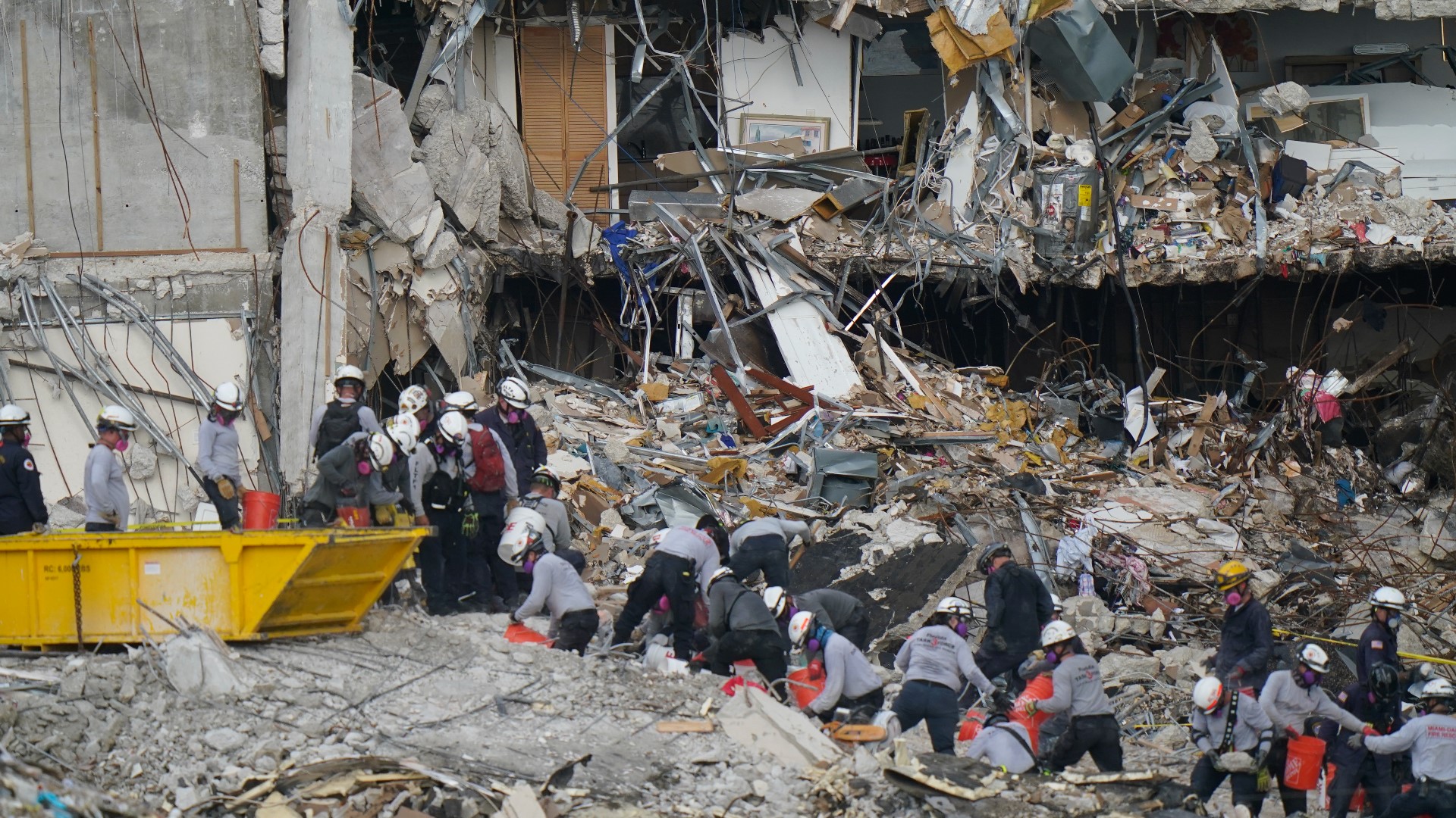 Florida condo building collapse death toll rises to 12 | king5.com