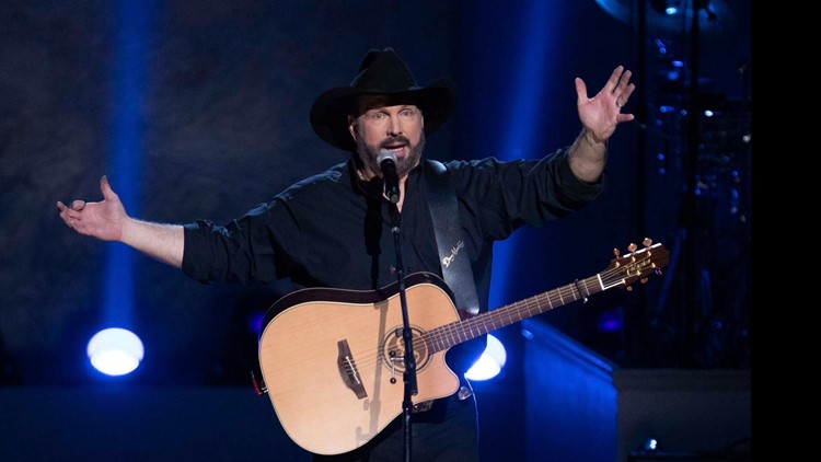 Garth Brooks Nashville Concert: Singer On Postponed Nissan