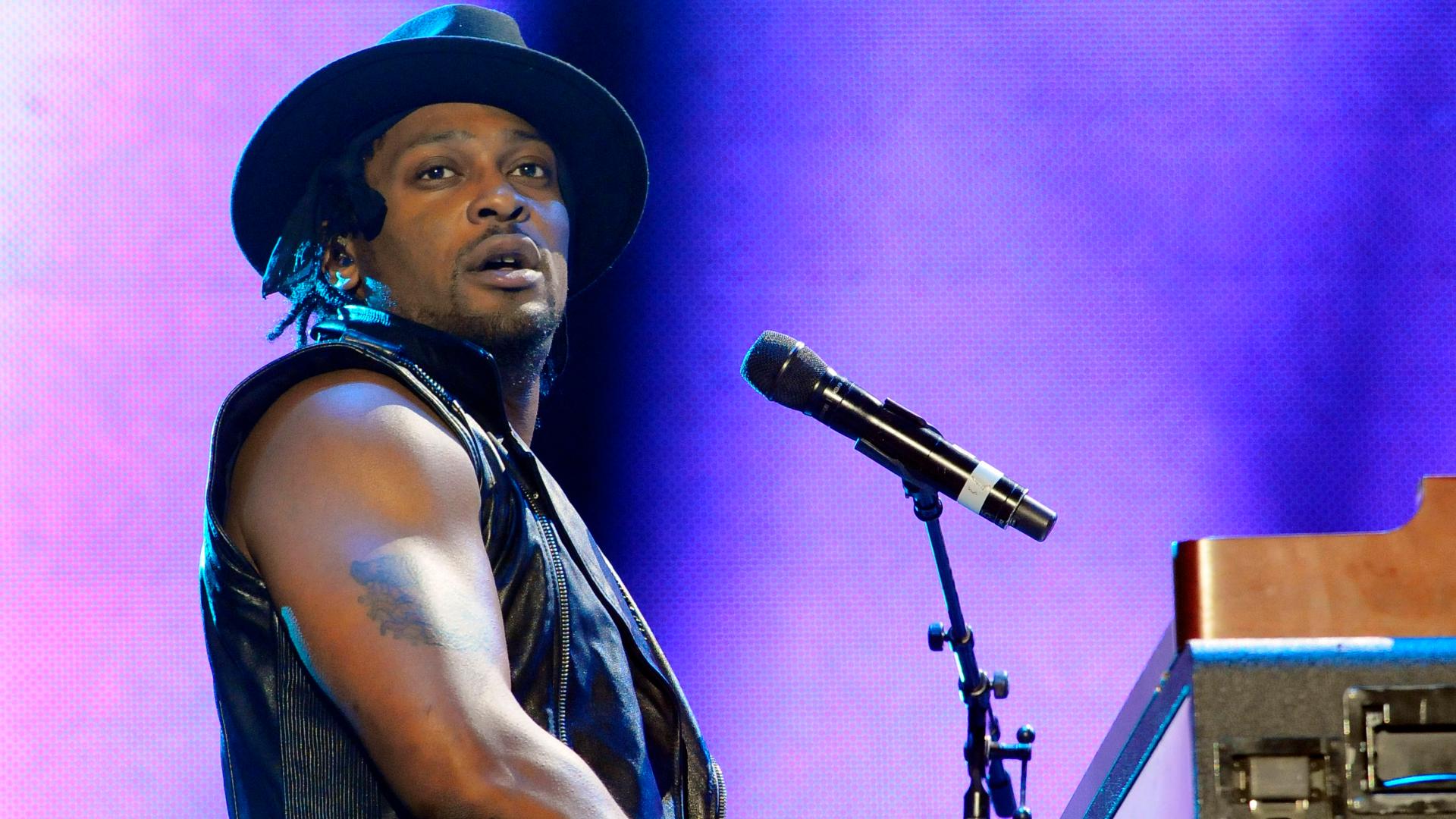D’Angelo, neo-soul pioneer and Grammy winner, dies at 51 after cancer ...