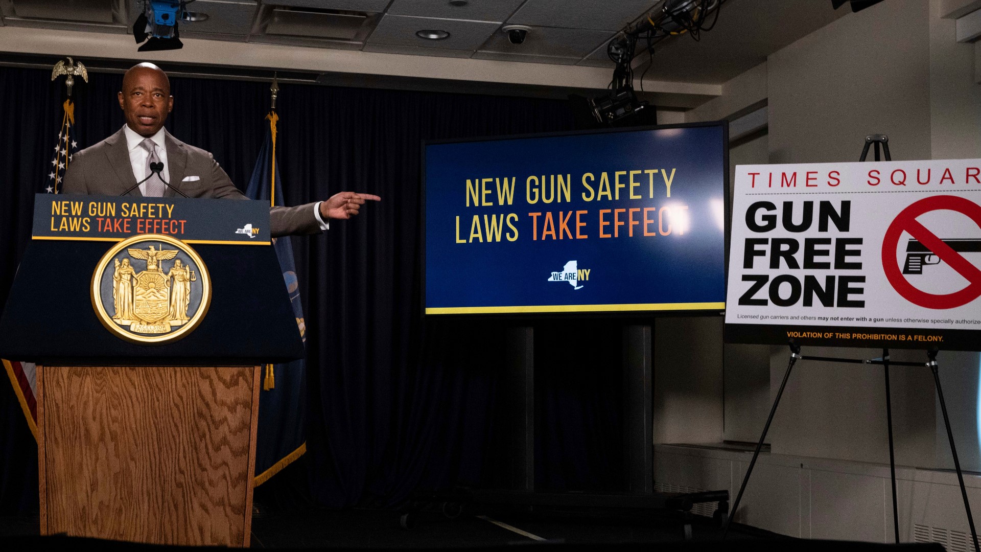 New York's new gun carrying law goes into effect Thursday | king5.com