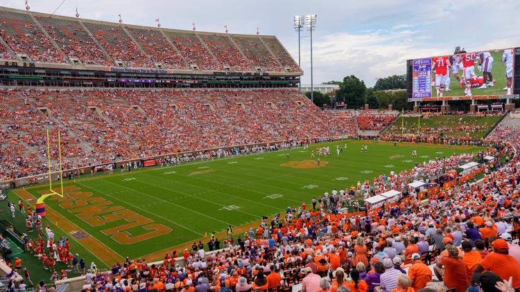 General Evening Rapper Rapper Toosii commits to Syracuse, will step away from music to play ...