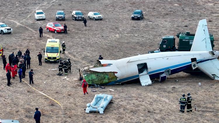 Plane crashes in Kazakhstan with 37 people on board, leaving at least 32  survivors | king5.com