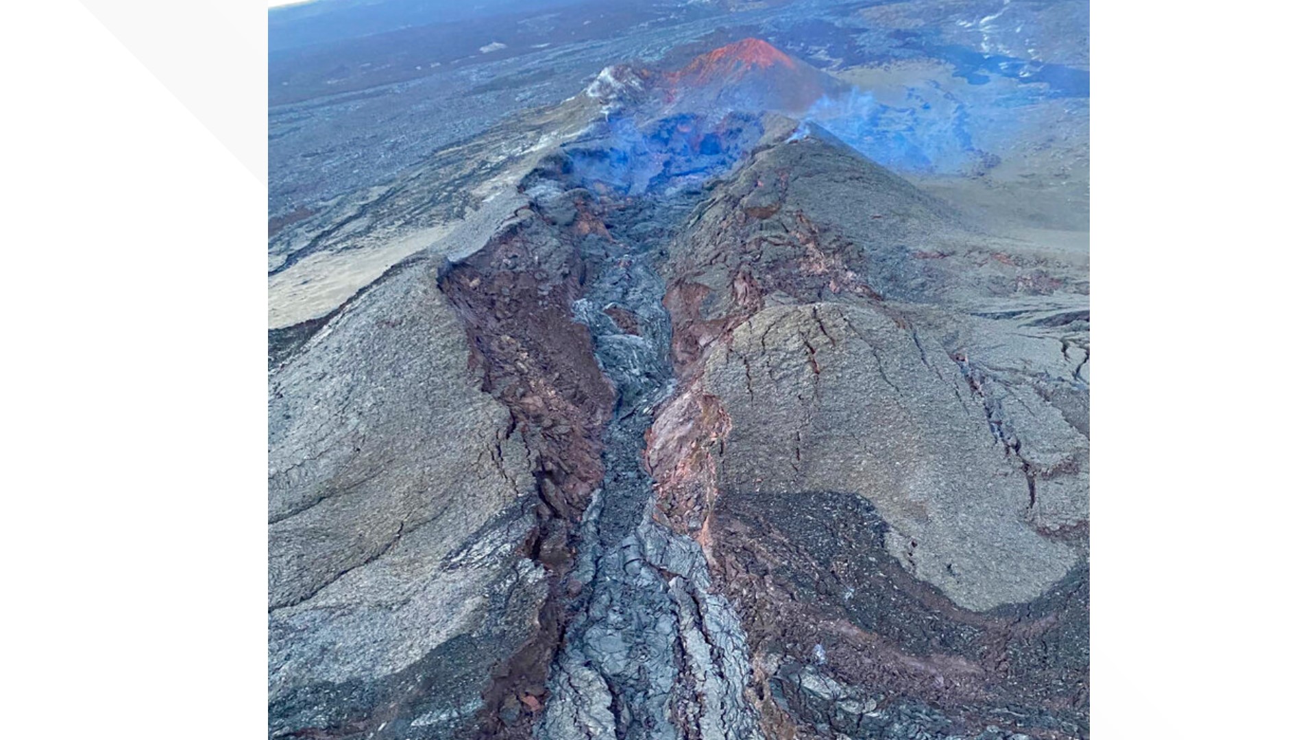 Mauna Loa, Kilauea volcanoes stop erupting in Hawaii