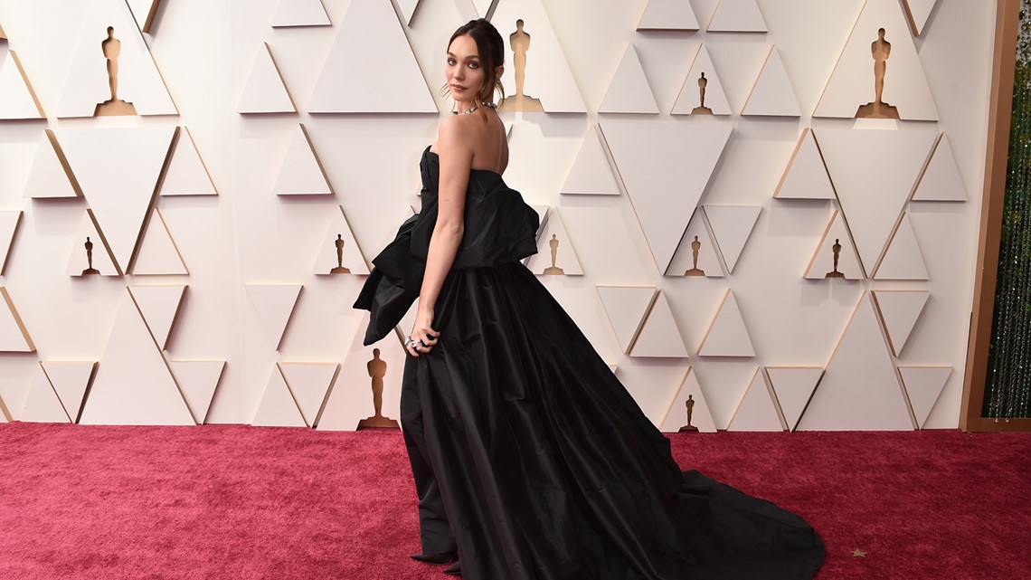 Cynthia Erivo Wore Louis Vuitton To The 2022 Oscars - Red Carpet