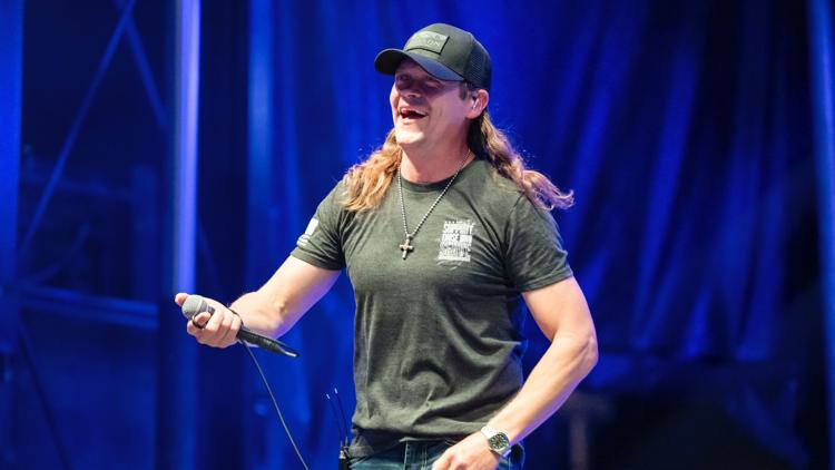 Brad Arnold, lead singer of 3 Doors Down, dies at 47 | king5.com