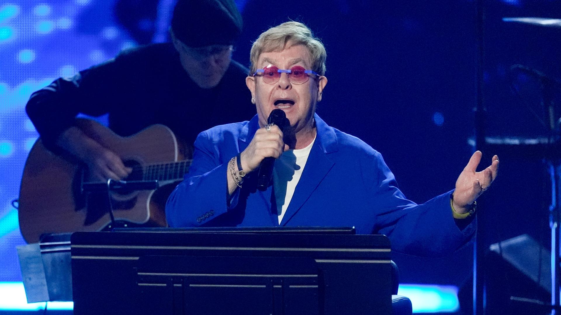Elton John gives health update on his vision loss, says he's not