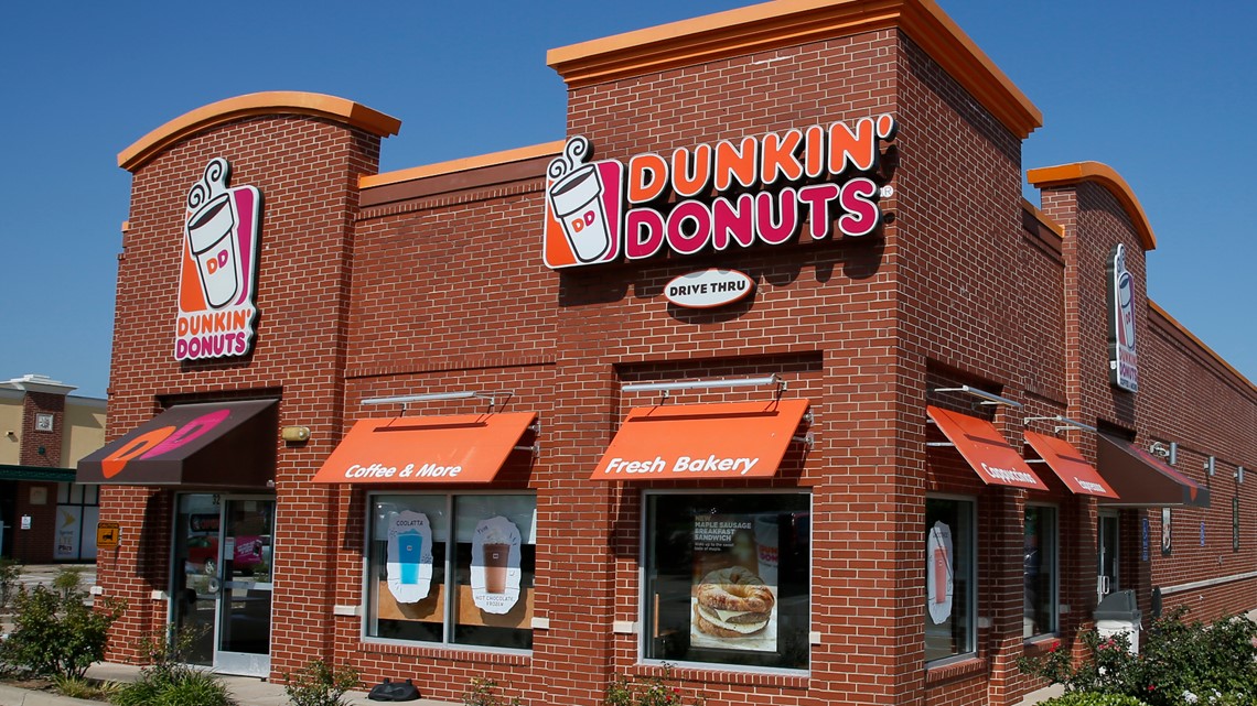 Dunkin' closing 800 locations across US by end of 2020