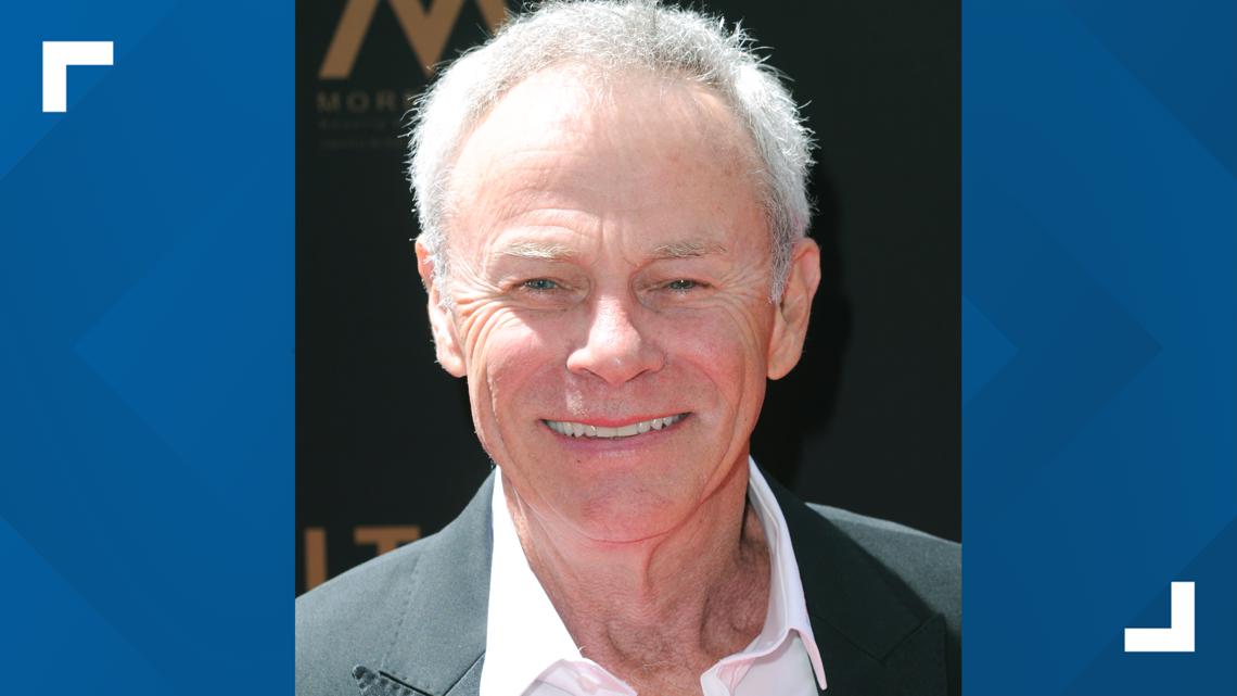 did tristan rogers smoke cigarettes Tristan Rogers, 'General Hospital' actor, dies from lung cancer, reports  say