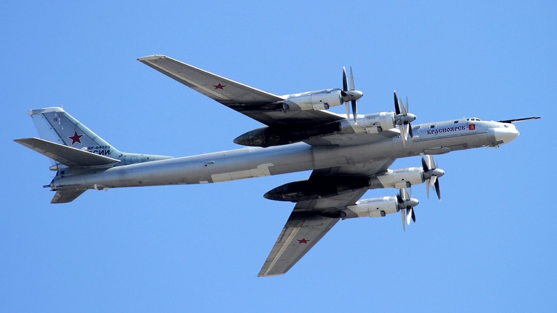 US intercepts 2 Russian bombers off Alaska's coast | king5.com