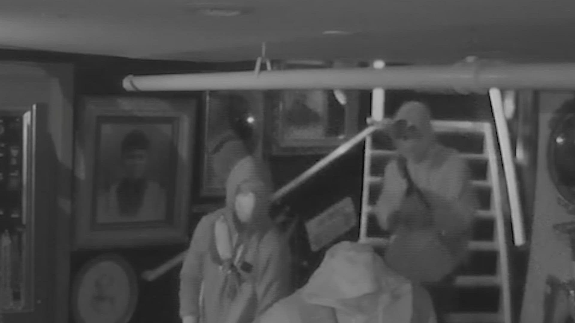 Burglars steal $20K in unusual items from Ballard curiosity shop ...
