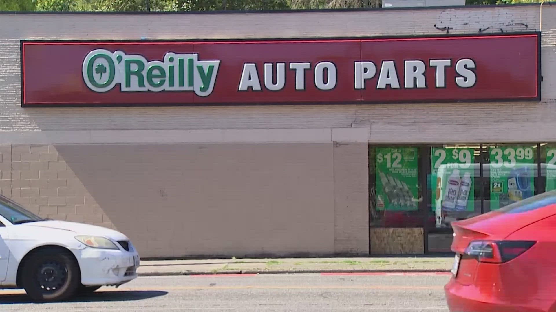 O’Reilly Auto Parts managers are accused of denying pregnant women the ability to rest, pump breastmilk for their newborn babies and forcing them out of their jobs.