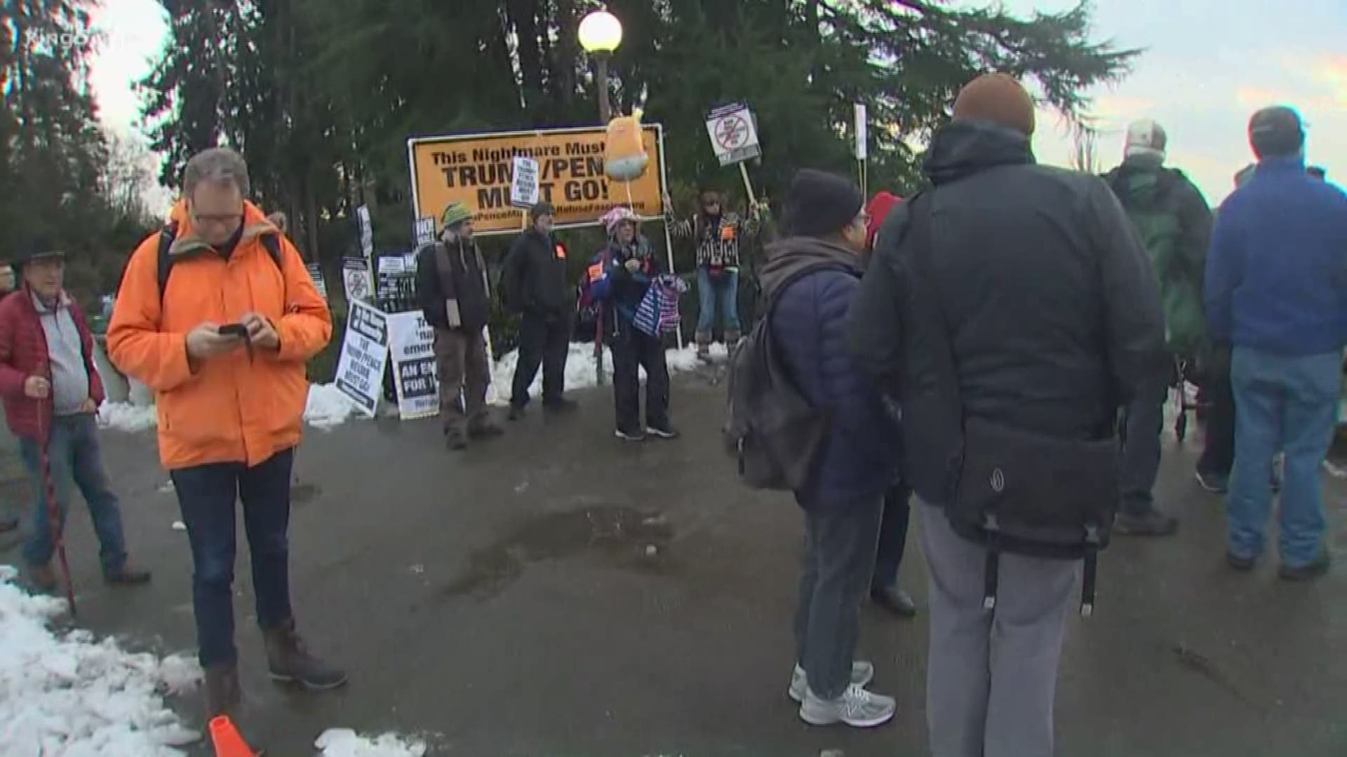 A crowd gathered in Seattle's Volunteer Park for an evening protest following the National Emergency declared by President Trump. KING 5's Amy Moreno reports.