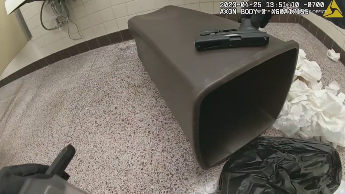 New bodycam video shows deputies responding to lockdown ...