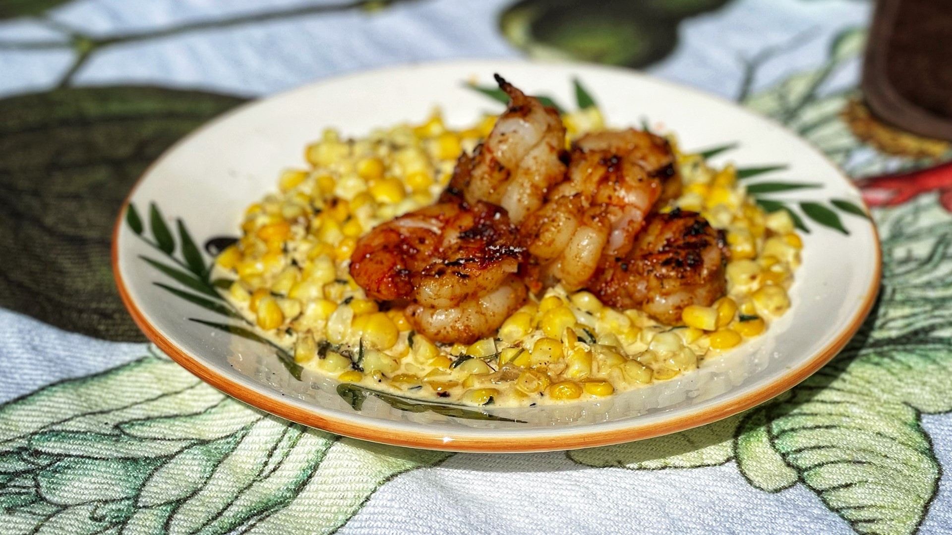 Fresh corn off the cob pairs perfectly with the southern staple. #k5evening