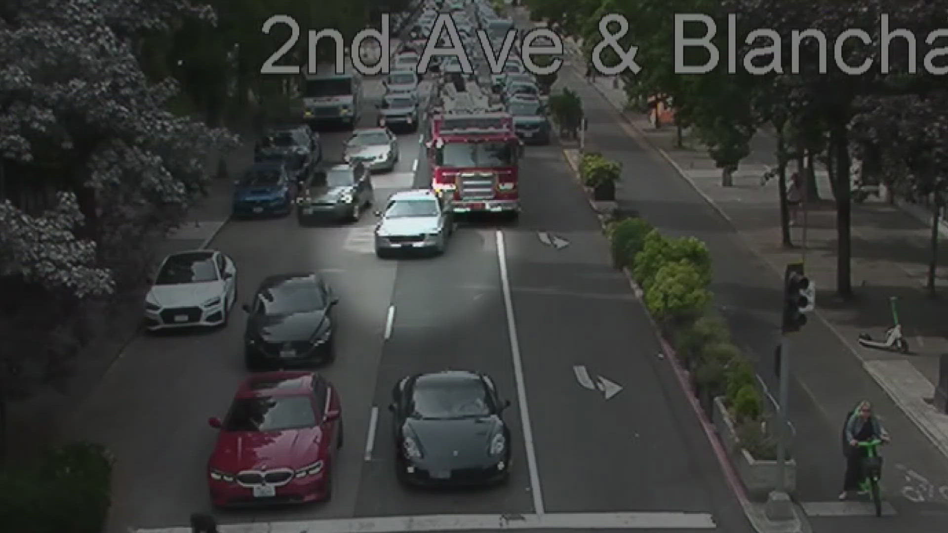 Man arrested for hitting Seattle fire truck with car | king5.com