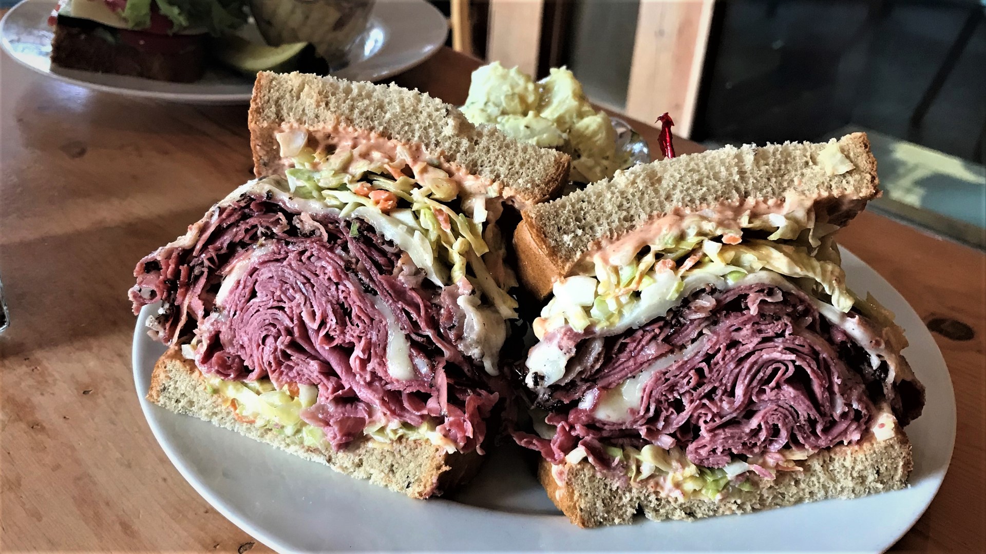 Gilbert S On Main Serves New York Style Deli In Bellevue King5 Com