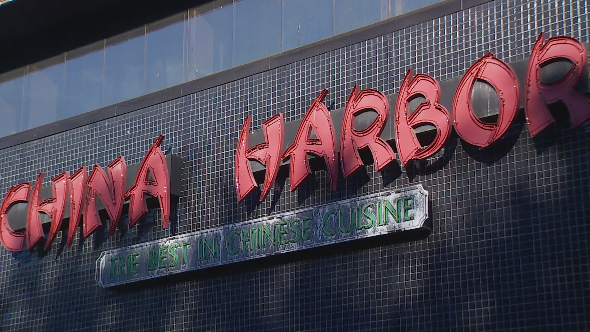 China Harbor Restaurant has been in business near Lake Union for over 30 years.