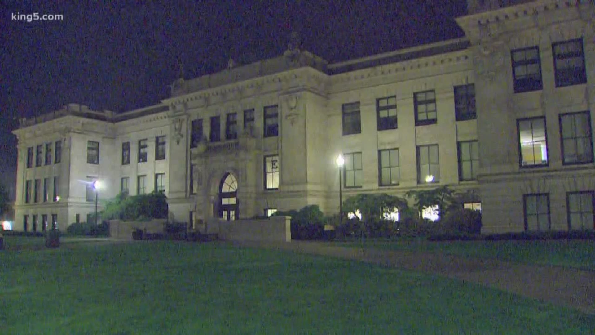 Everett High School closes due to flooding