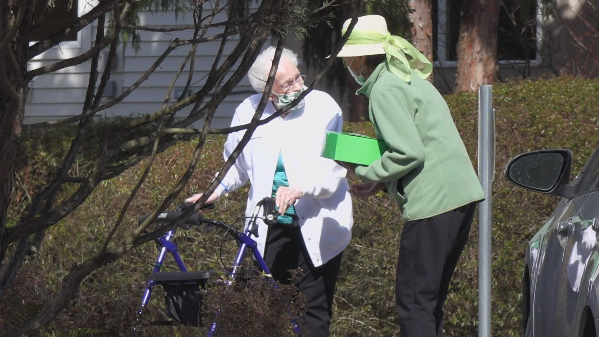KING 5’s Chris Cashman was lucky enough to join the special St. Patrick's Day giveaway with the Lakeshore Retirement community.
