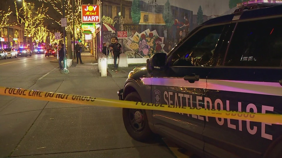 Seattle police seek suspect who shot man in 'unprovoked' U District ...