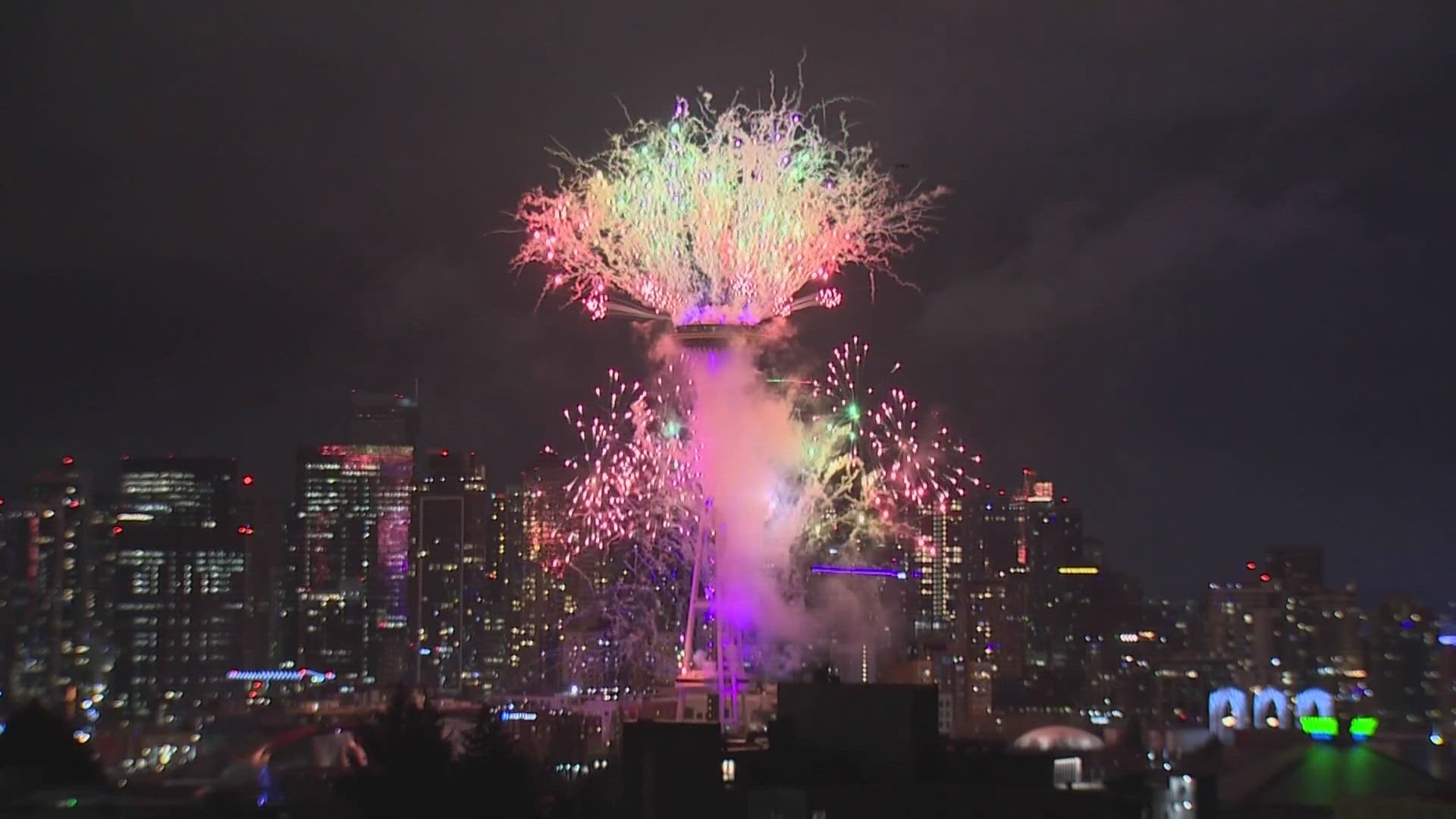 Experience Seattle’s Dazzling Space Needle New Years Eve Fireworks Livestream