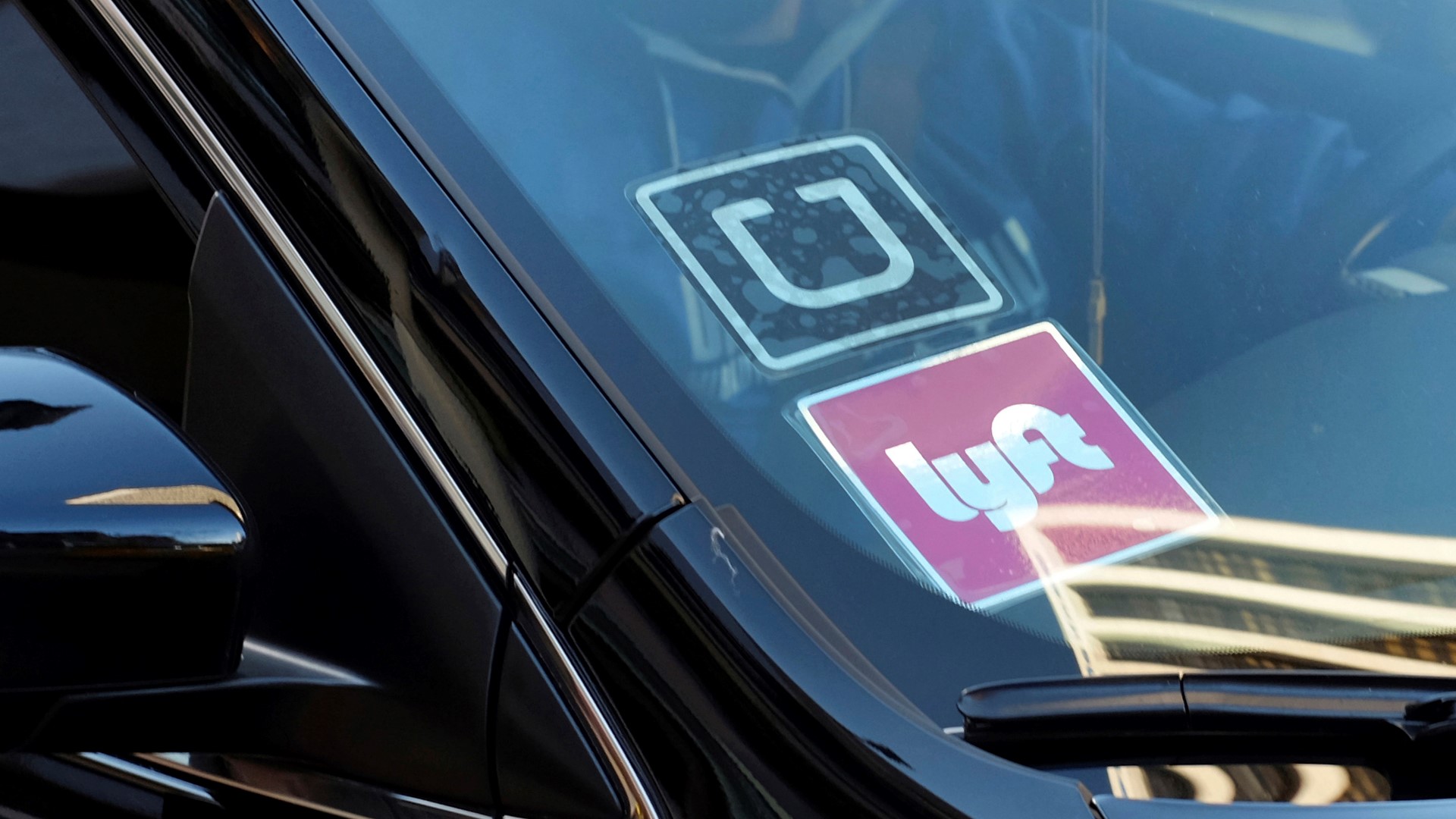 Washington State lawmakers passed a bill to make it the first in the nation to write into law the right to paid family and medical leave for Uber and Lyft drivers,