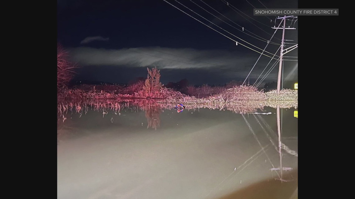 Person drowns after driving car onto flooded road in Snohomish County