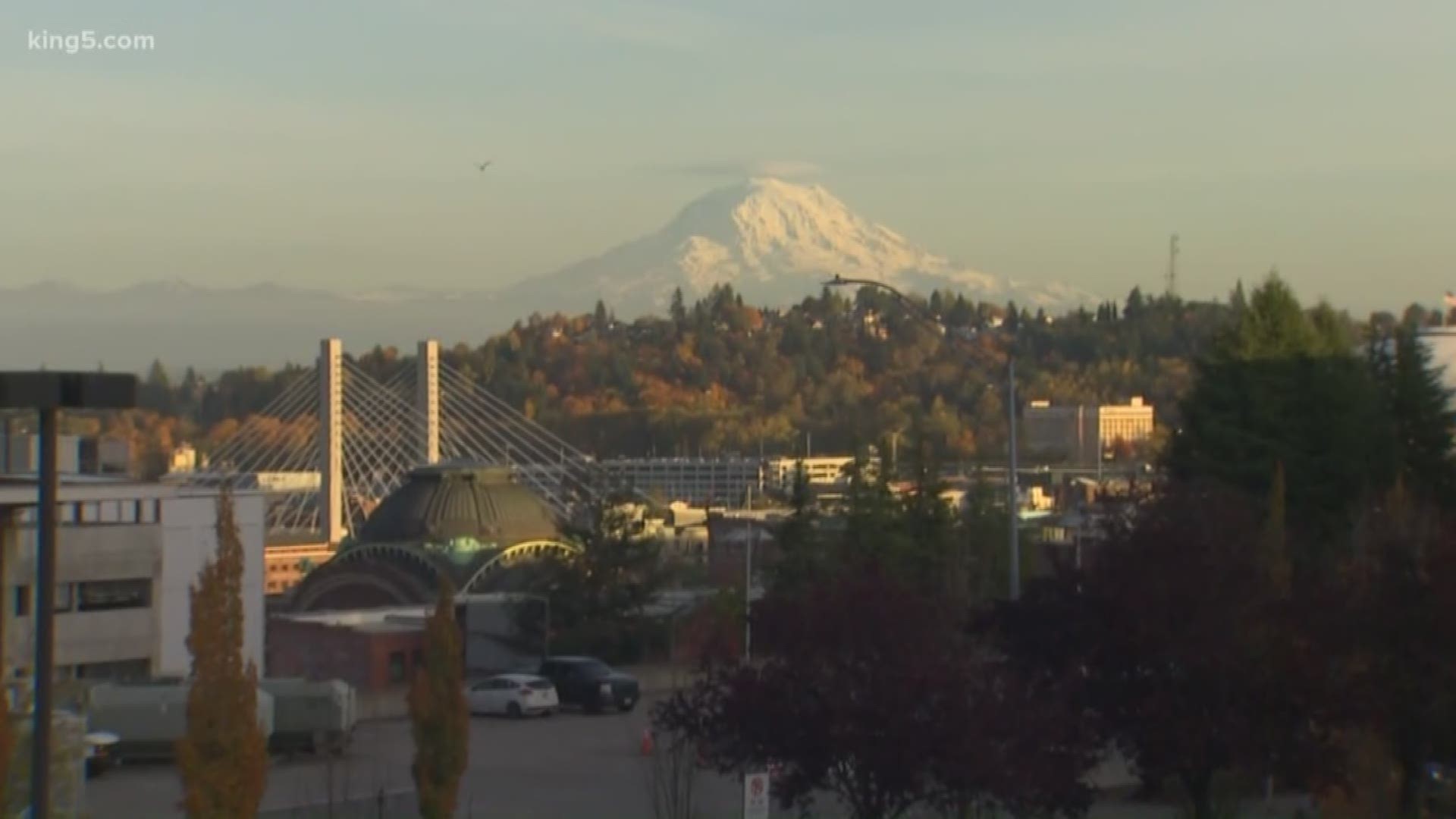 The city of Tacoma is focusing on Mount Rainier and its natural beauty to market to tourists.