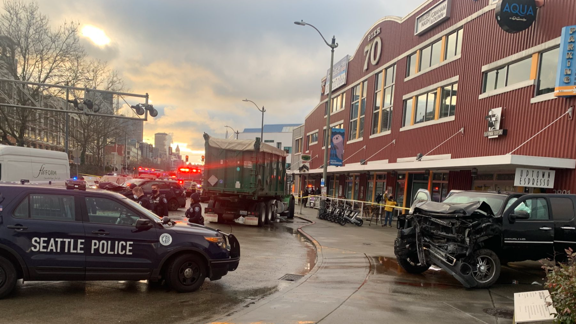 Photos: Police chase ends in crash by Seattle Waterfront | king5.com