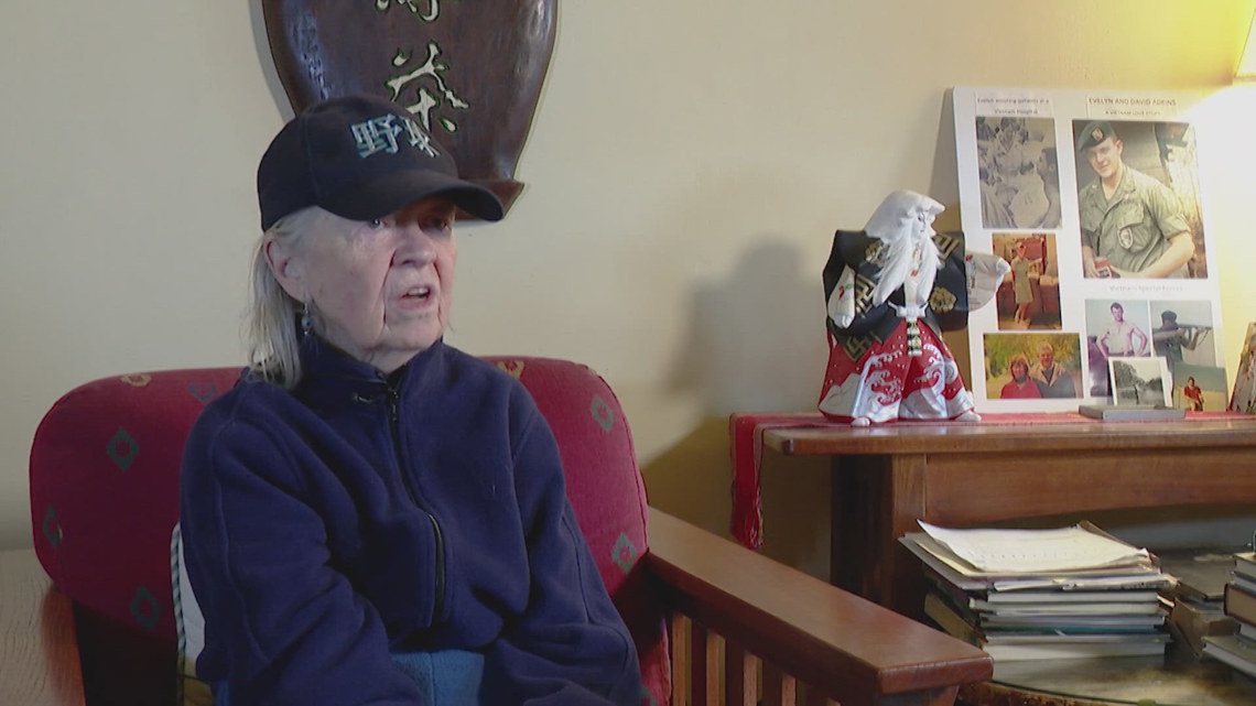 Fake roofers prey on Seattle's elderly, police warn as losses near $1 million