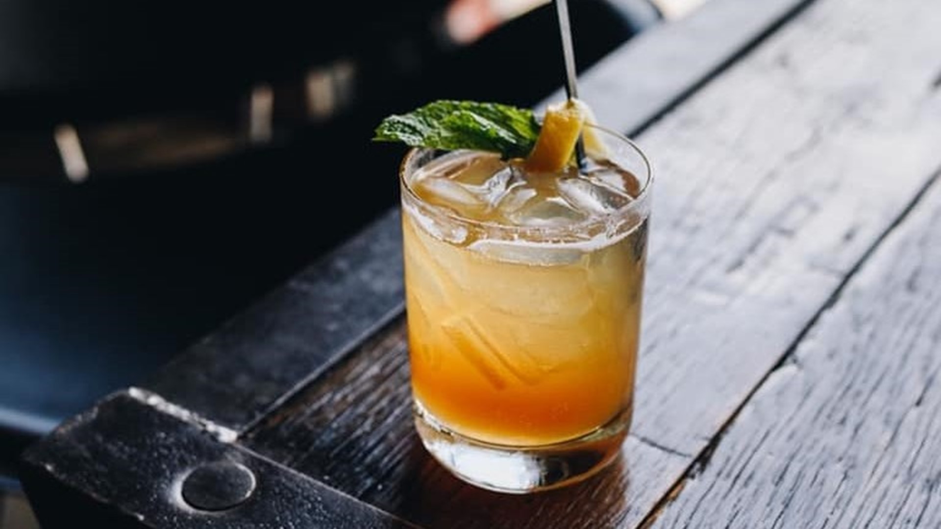 Irish Whiskey ambassador, Derek King, shares three honey cocktails and Powers Whiskey's mission to support local beekeepers