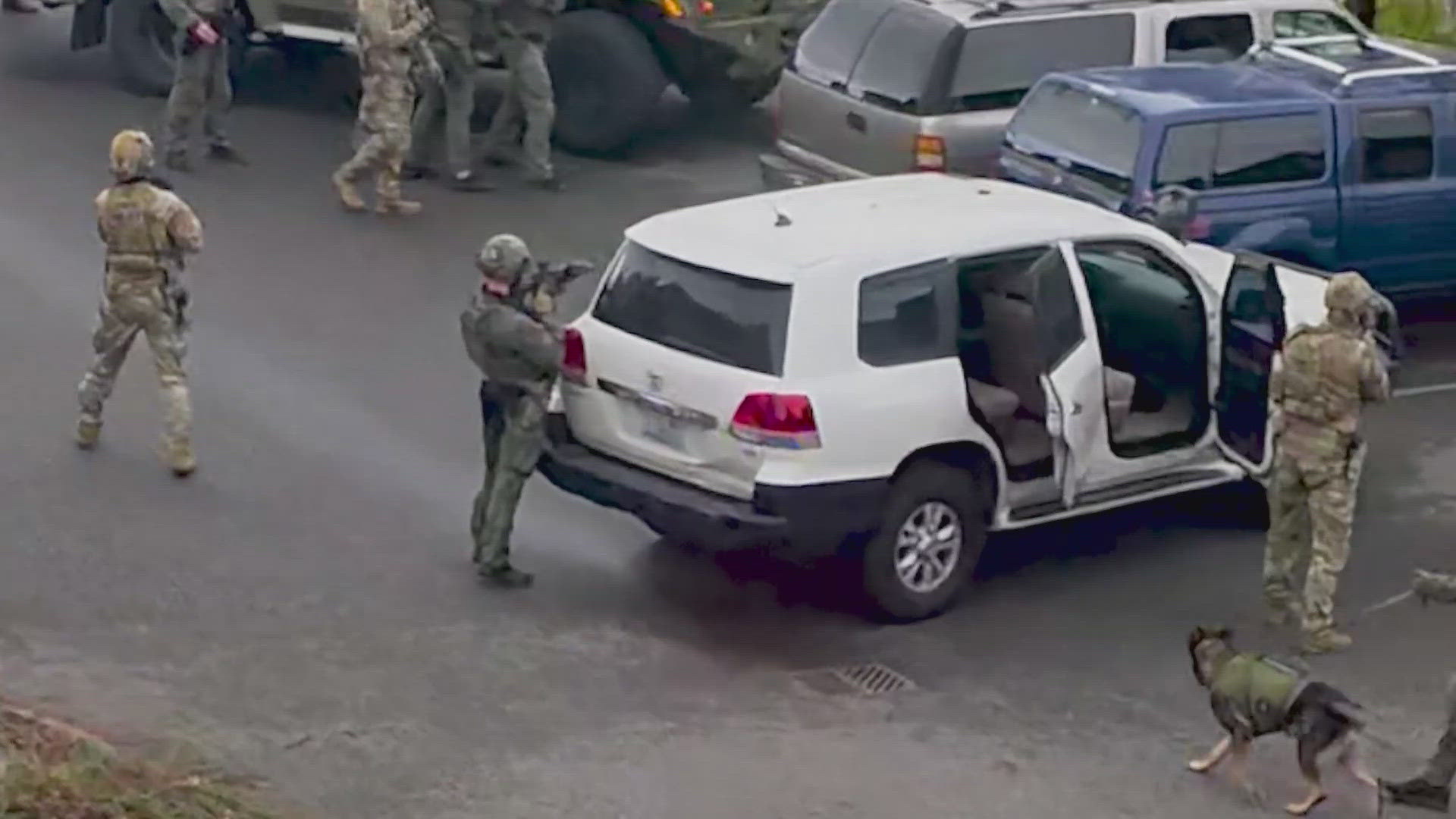 Homeland Security agents detain U.S. citizen for hours while they raid her  home to arrest her partner