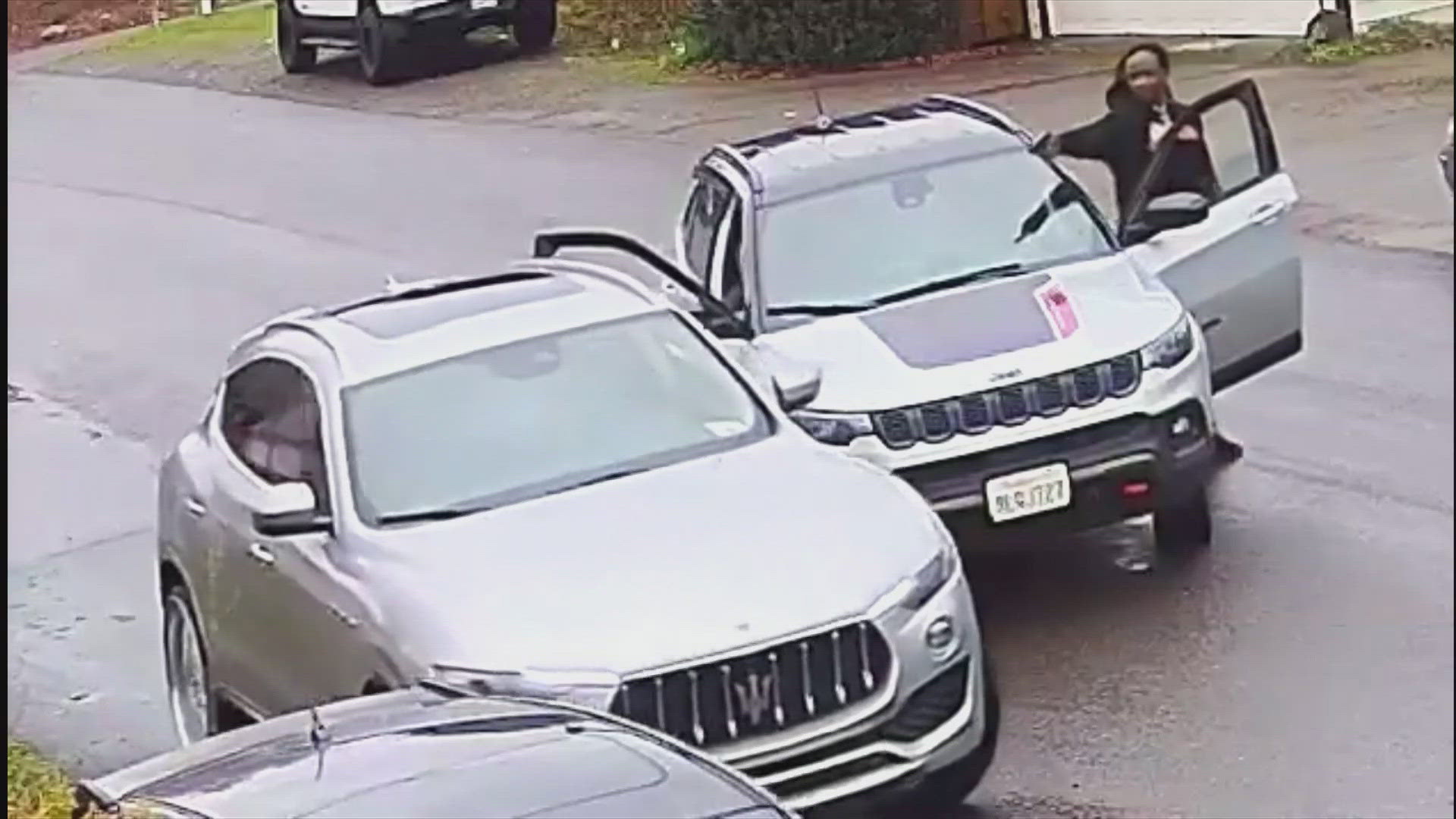 Police searching for suspect who shot at driver in Seattle | king5.com