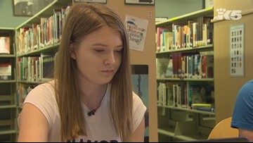 15 명의 에드몬즈 우드웨이 고등학교 학생들 뉴욕 타임즈 글쓰기 대회 수상