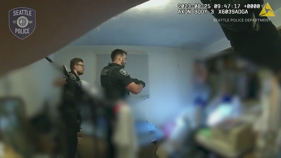 Body cam footage shows Seattle police arresting 3 people in Lake City ...