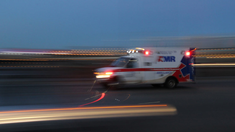 Man dies after being struck while attempting to cross I-405 in Bothell ...