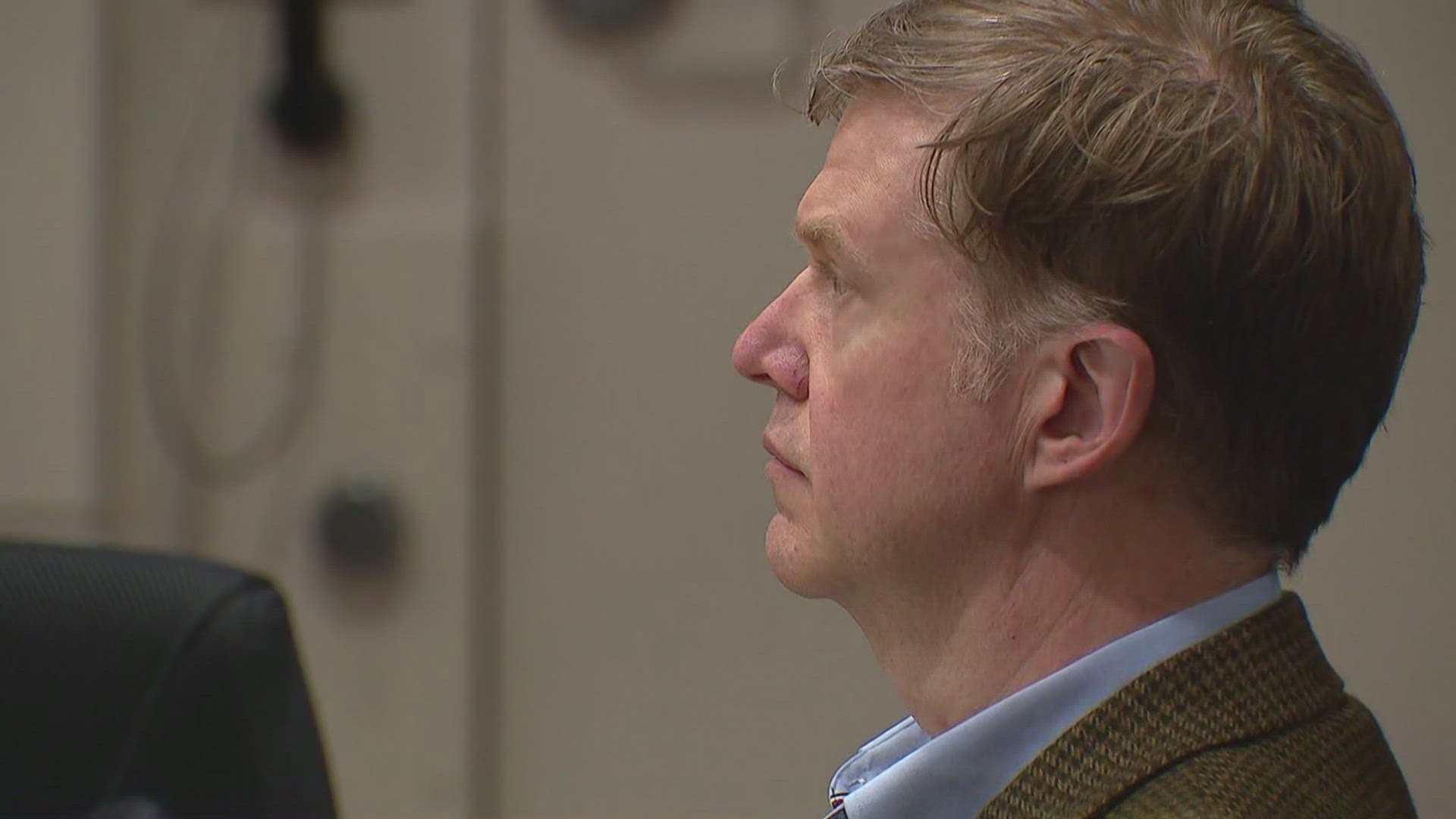 Jury deliberating in trial over fatal shooting of teen outside Big 5 ...