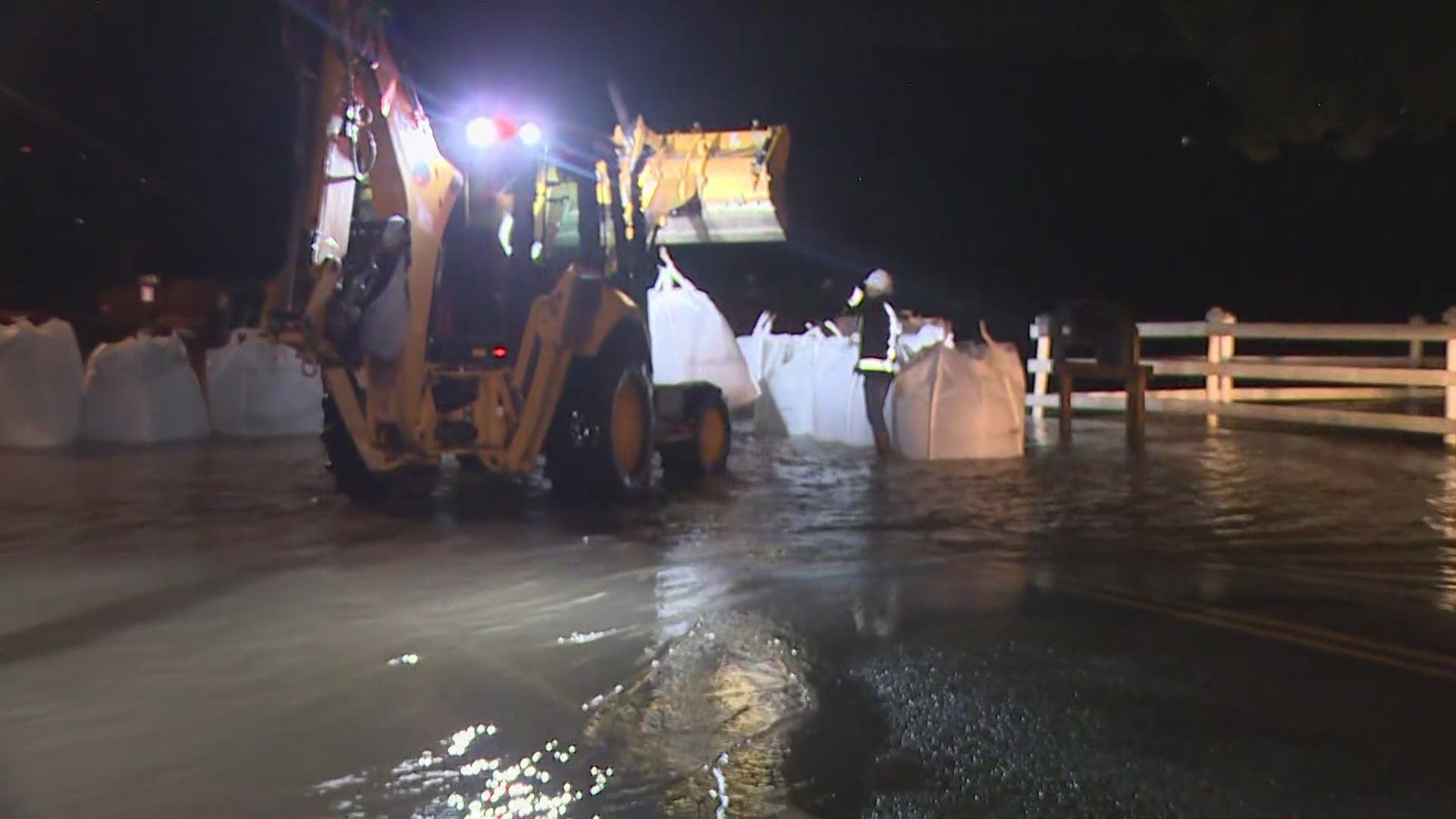 White River levee fails, prompting evacuations in Pacific | king5.com