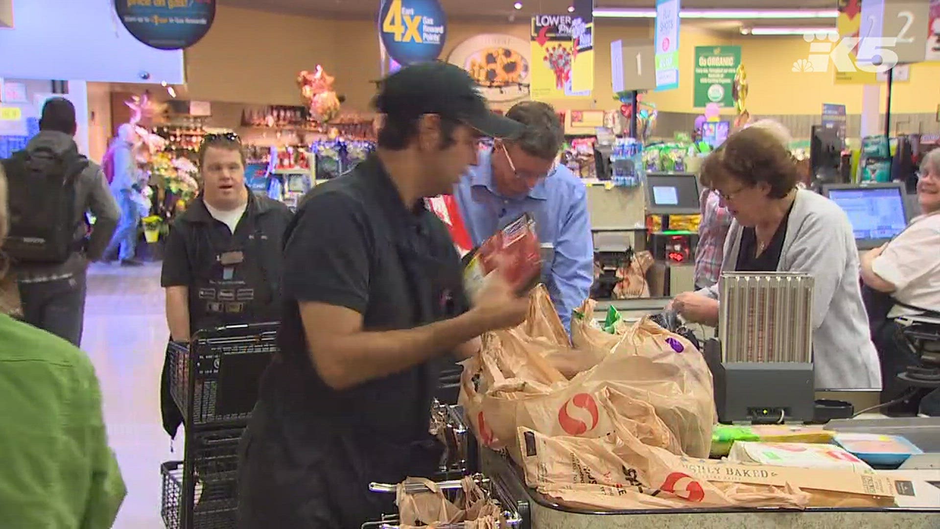 Port Angeles Safeway flourishes with special needs staff | king5.com