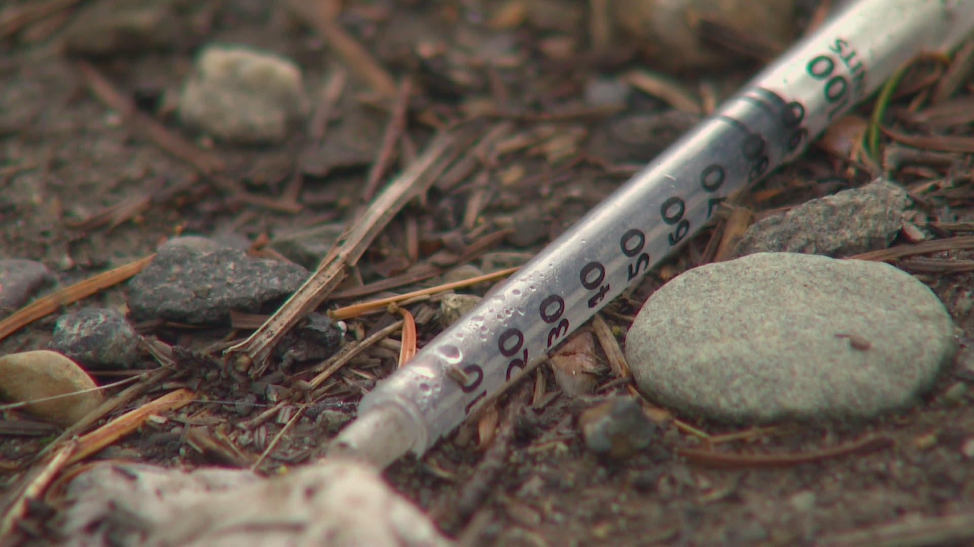 Federal Way residents are upset after the number of discarded needles found around bus stops in town has dramatically increased of late.