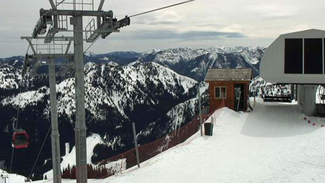 Crystal Mountain ski resort faces fines over parking-lot runoff | king5.com