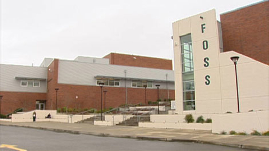6 injured, including suspect, in stabbing at Foss High School in Tacoma