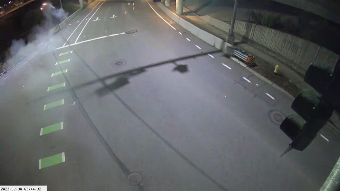 新视频显示一名超速跑车司机在贝尔维尤发生致命车祸前失去控制