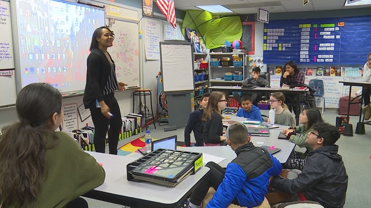 Award-winning Kent teacher STOMPs her way to better education | king5.com