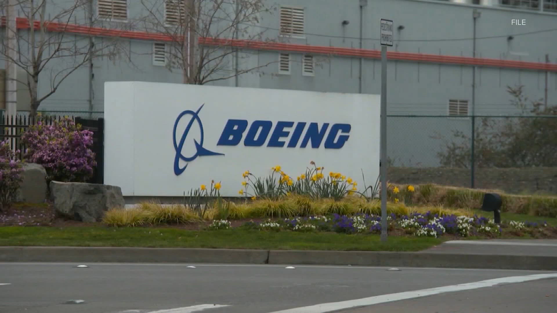 Boeing and engineers union to resume contract negotiations on Sept 8 after SPEEA rejected four-year offer; talks follow Monday meeting with company leadership
