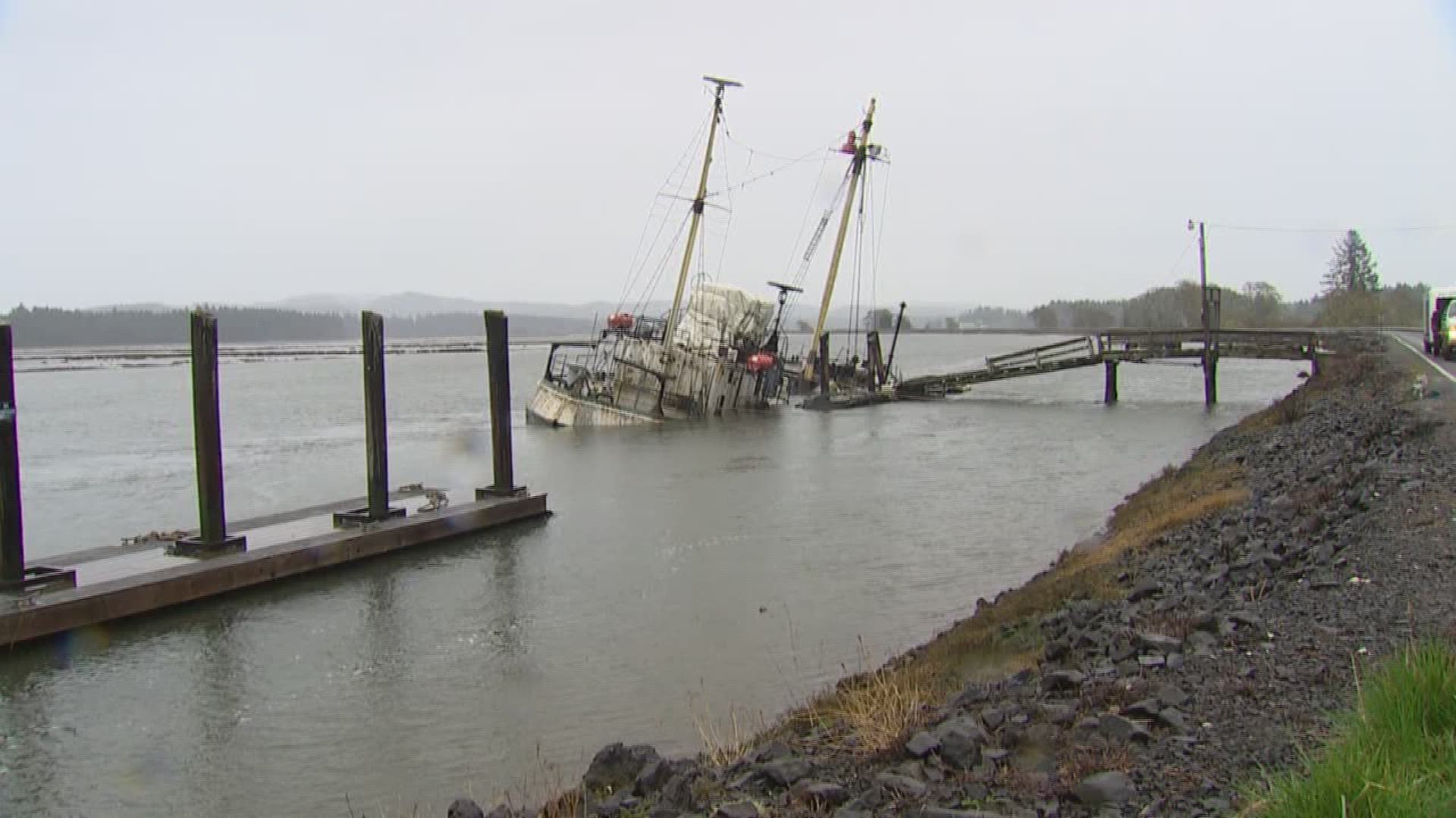 Sinking boat impacting shellfish harvest on Willapa Bay