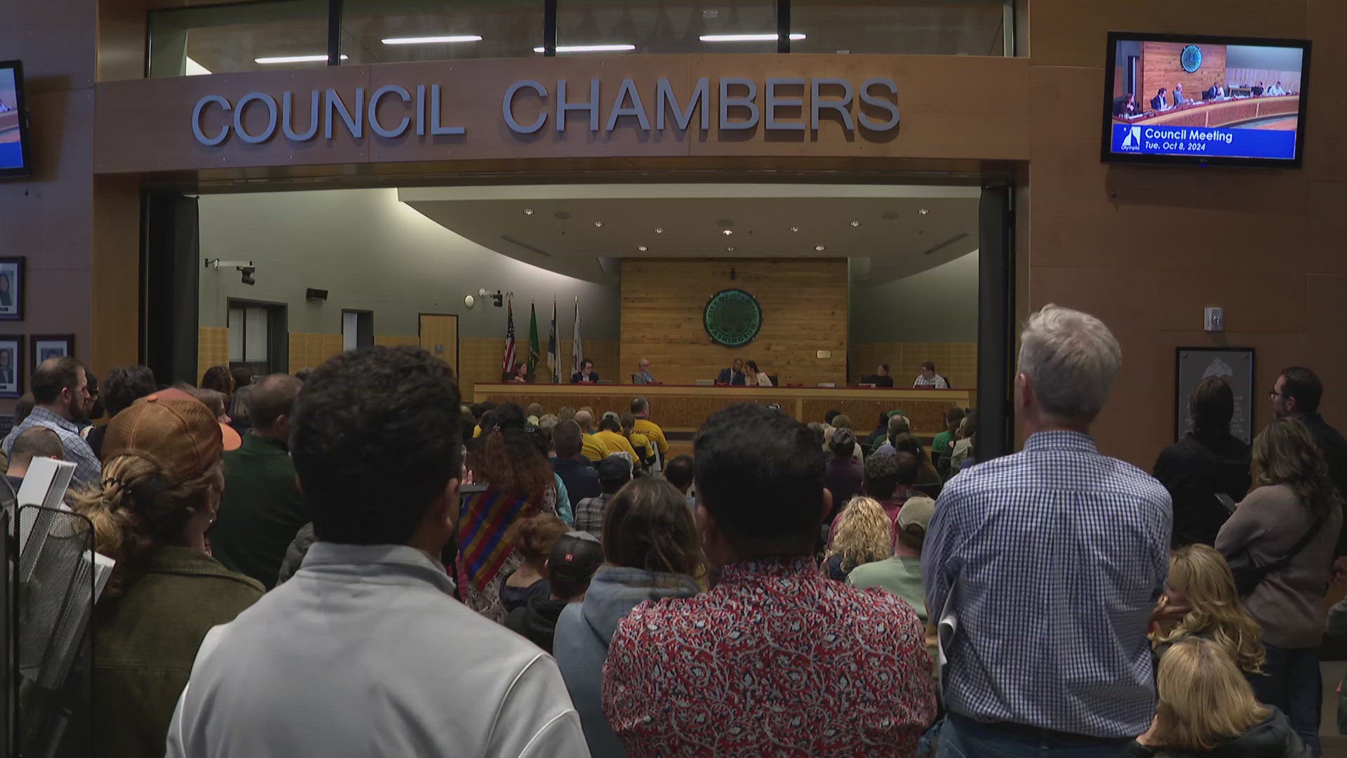 Tuesday's city council meeting saw a packed house of people interested in publicly testifying on a proposal to raise the minimum wage.